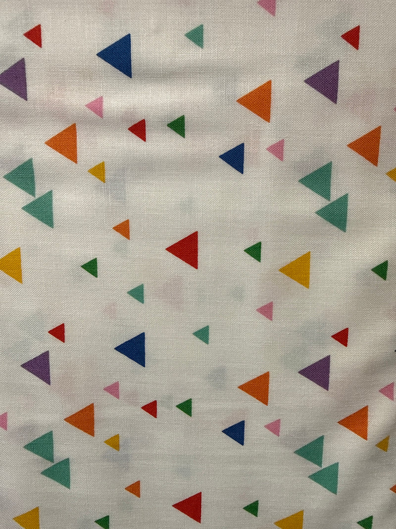 lets-play-triangle-white